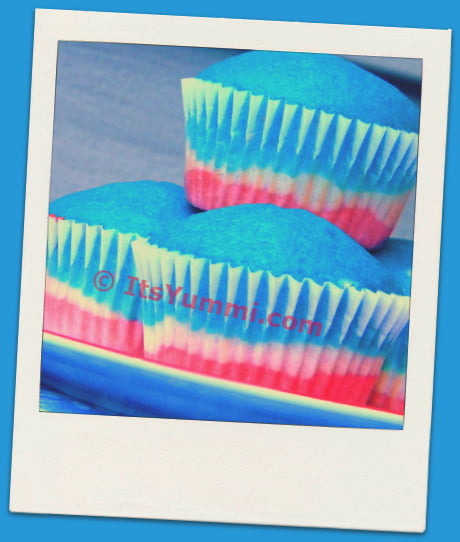 Old Glory Cupcakes from ItsYummi.com