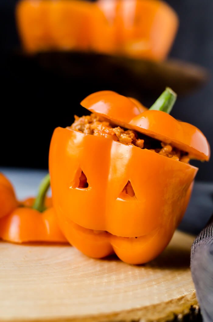 Healthy Halloween Stuffed Peppers Jack O Lanterns | Its Yummi