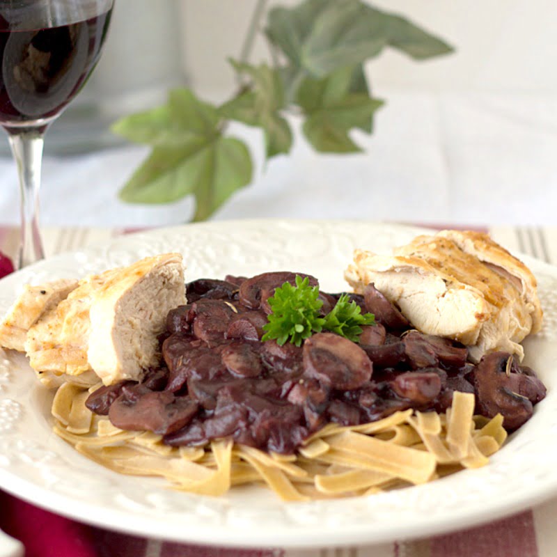 Mushroom Chicken Bourguignon Its Yummi