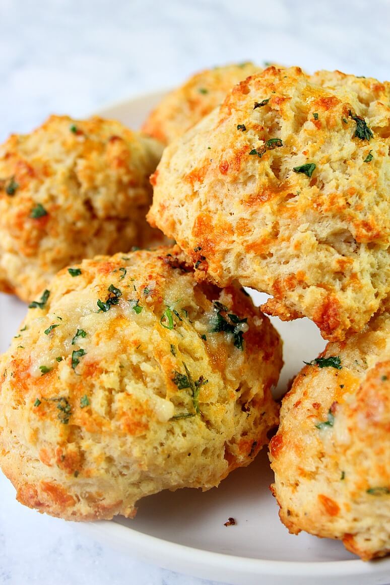 Cheesy Ranch Biscuits - Its Yummi