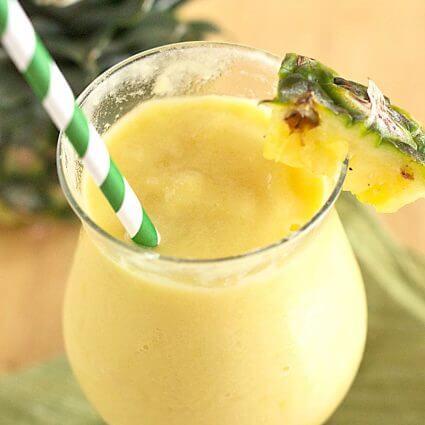 3 Ingredient Pineapple Whip Smoothie - Its Yummi